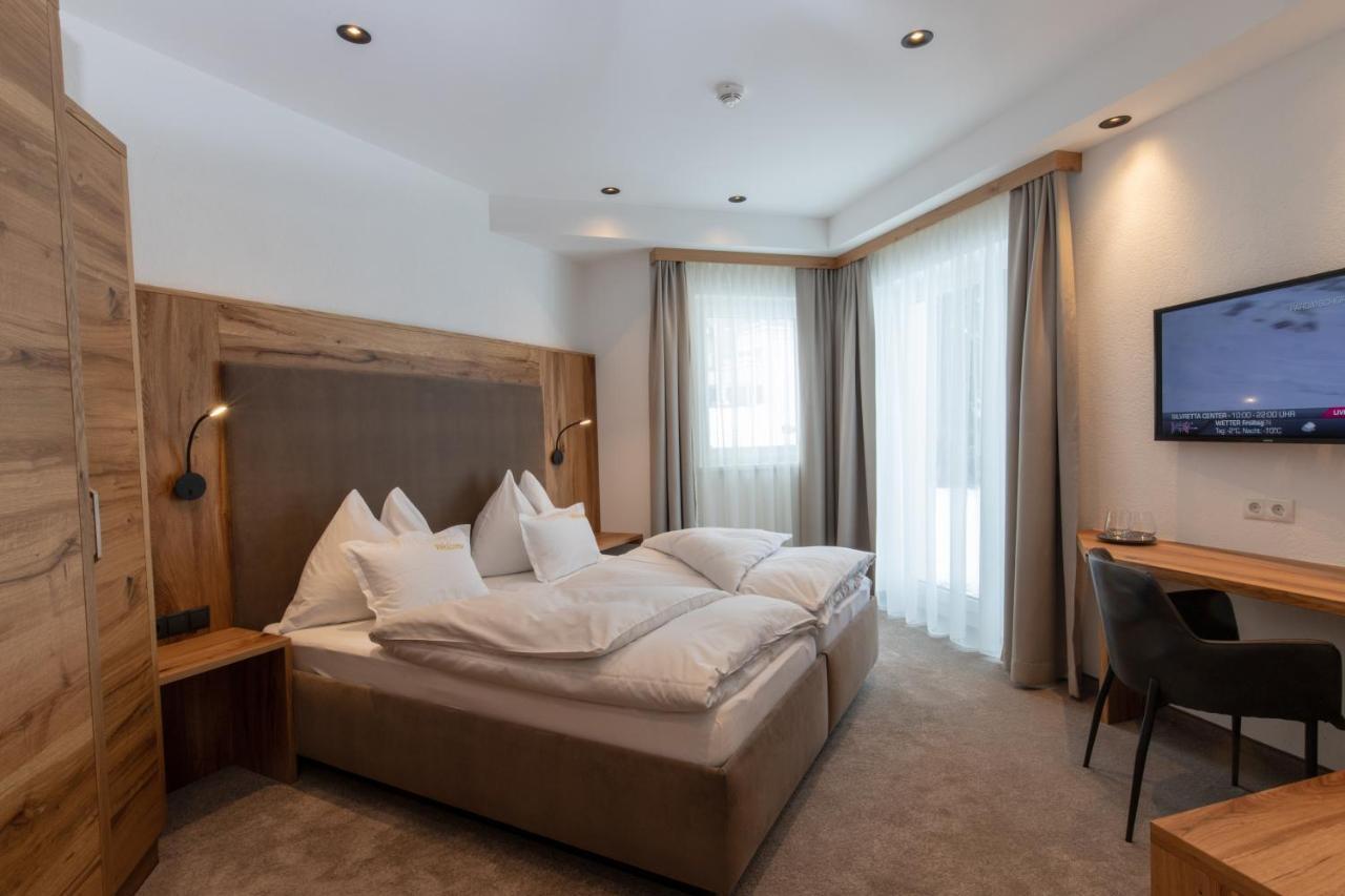 אישגל Hotel Neder מראה חיצוני תמונה